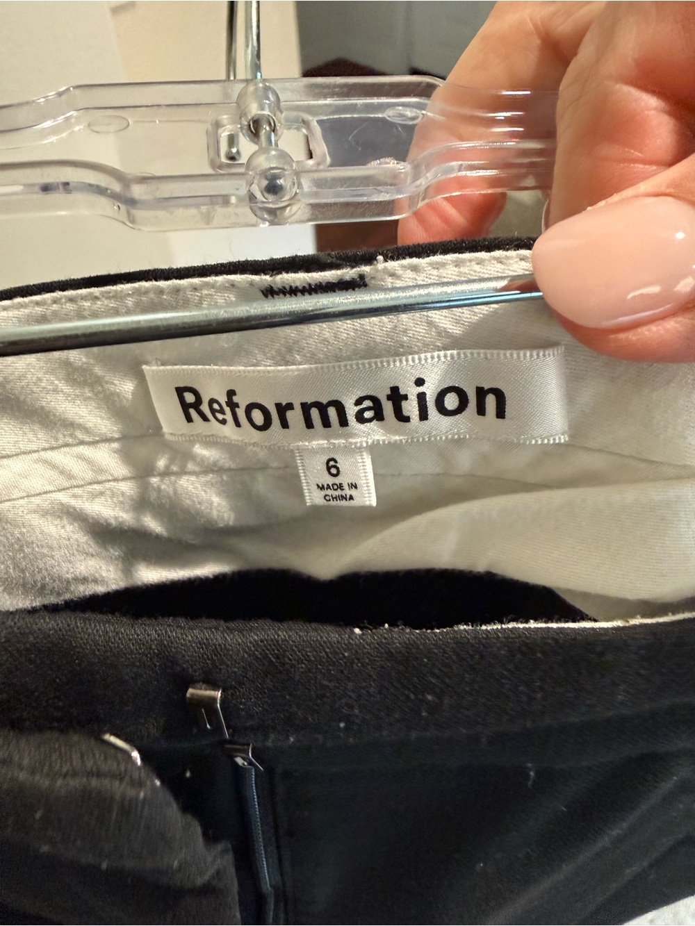 Reformation Alex Mid Rise Pant - Picture 4 of 4